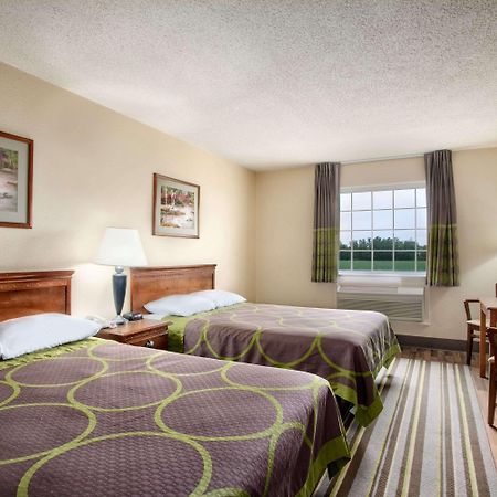 Super 8 By Wyndham Grayville Bagian luar foto